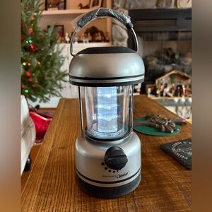 12-LED Light Power Lantern. NWT.